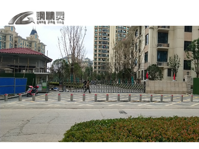 湖北遥控液压挡车柱 安全防撞路桩 武汉全自动液压桩厂家